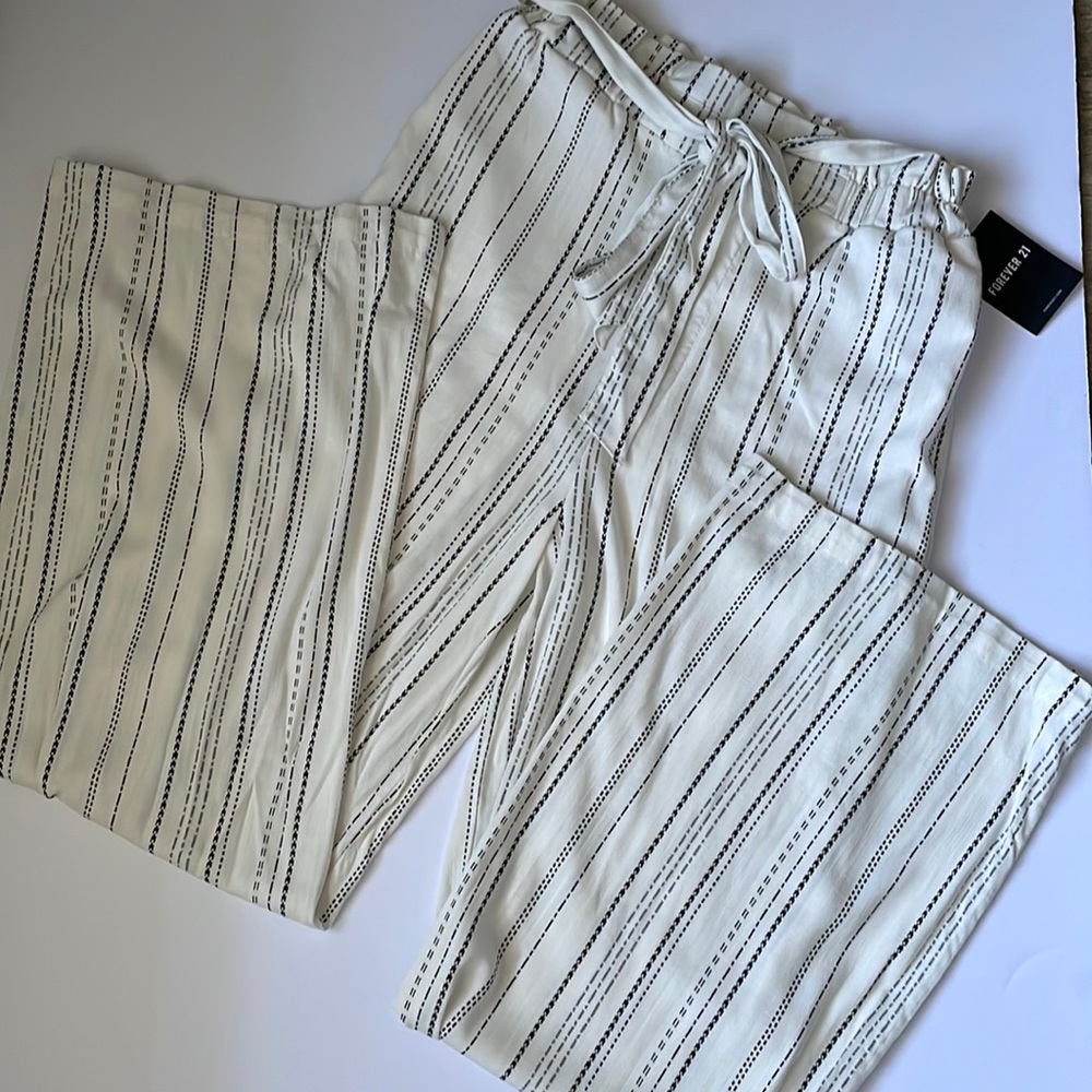 Forever 21 Woven Belted Ivory Black Striped Pant Size Small